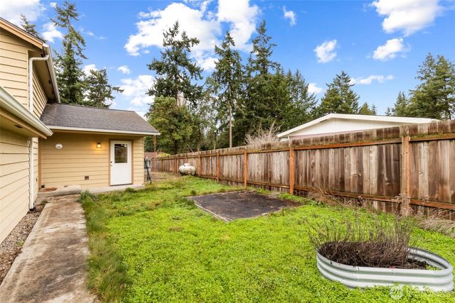 101 D Street, Port Hadlock, WA 98339