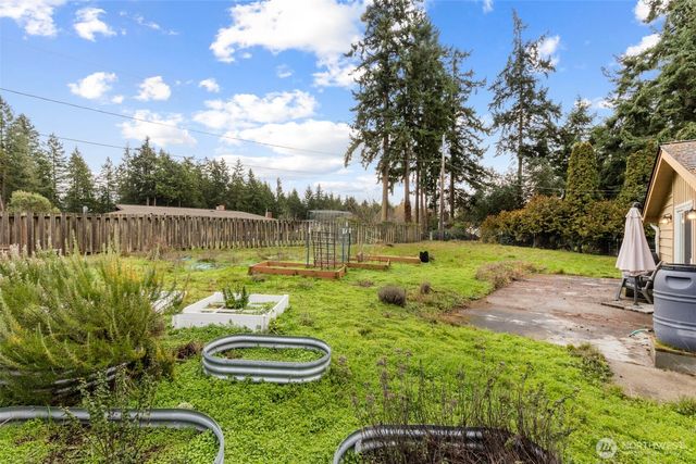 101 D Street, Port Hadlock, WA 98339