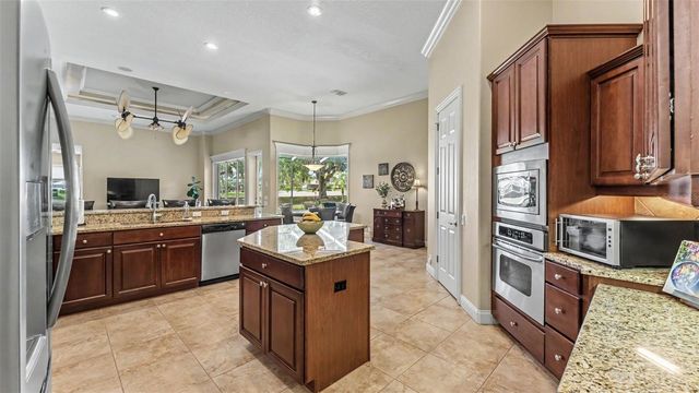 664 WHISPER WOODS DRIVE, Lakeland, FL 33813