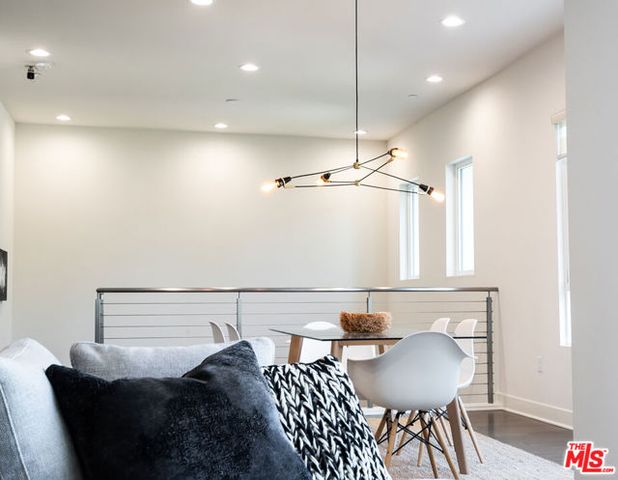 12658 Sandhill Lane 1, Los Angeles, CA 90094