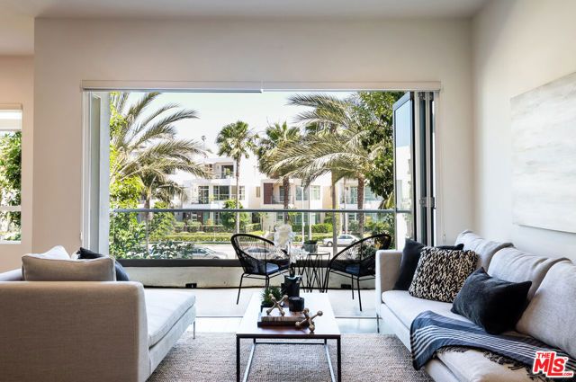 12658 Sandhill Lane 1, Los Angeles, CA 90094