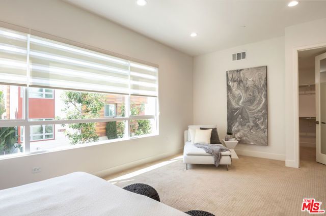 12658 Sandhill Lane 1, Los Angeles, CA 90094