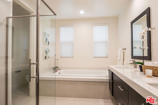 12658 Sandhill Lane 1, Los Angeles, CA 90094