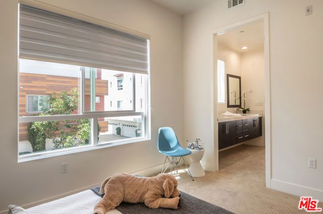 12658 Sandhill Lane 1, Los Angeles, CA 90094