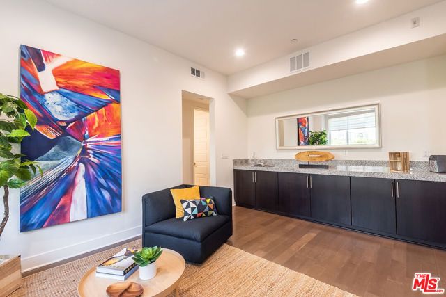 12658 Sandhill Lane 1, Los Angeles, CA 90094