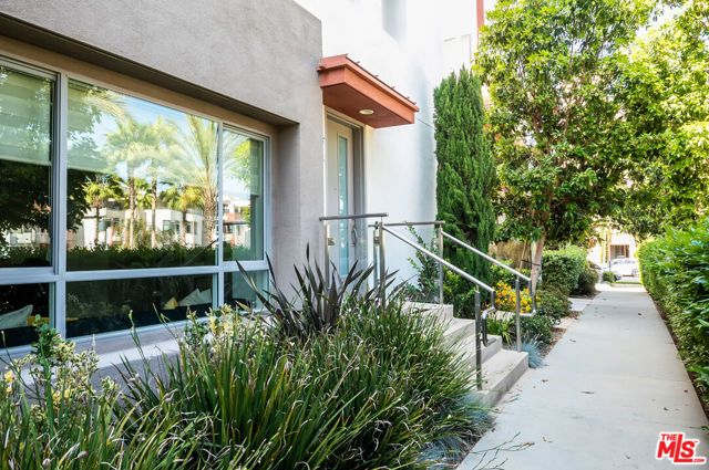 12658 Sandhill Lane 1, Los Angeles, CA 90094