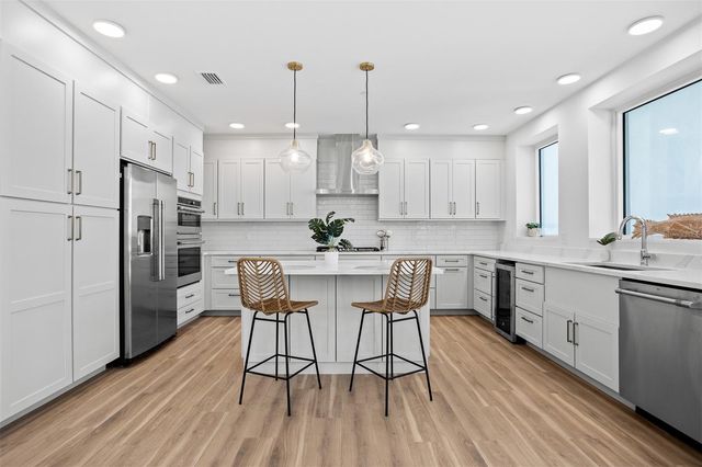 870 N OSCEOLA AVENUE, Clearwater, FL 33755