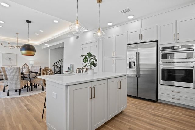 870 N OSCEOLA AVENUE, Clearwater, FL 33755