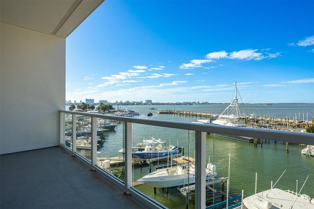 870 N OSCEOLA AVENUE, Clearwater, FL 33755