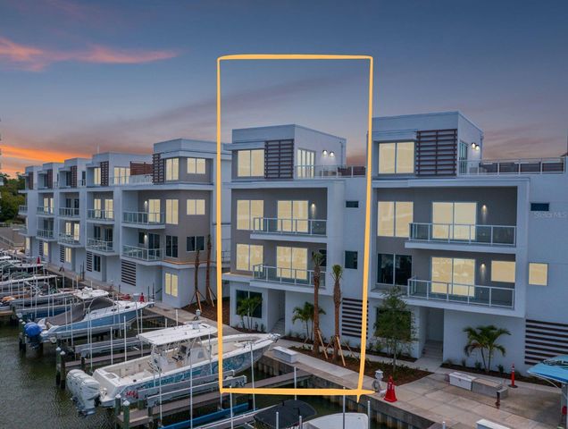 870 N OSCEOLA AVENUE, Clearwater, FL 33755