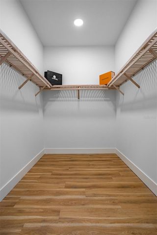 870 N OSCEOLA AVENUE, Clearwater, FL 33755