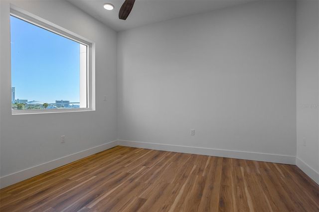 870 N OSCEOLA AVENUE, Clearwater, FL 33755