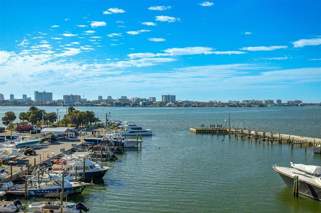 870 N OSCEOLA AVENUE, Clearwater, FL 33755