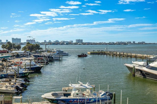 870 N OSCEOLA AVENUE, Clearwater, FL 33755