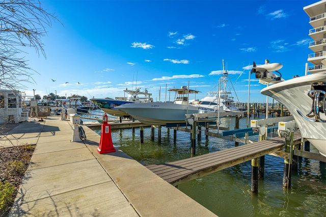 870 N OSCEOLA AVENUE, Clearwater, FL 33755