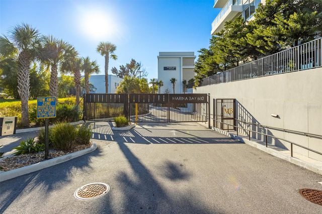 870 N OSCEOLA AVENUE, Clearwater, FL 33755