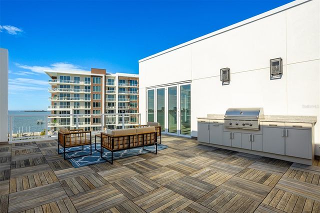 870 N OSCEOLA AVENUE, Clearwater, FL 33755