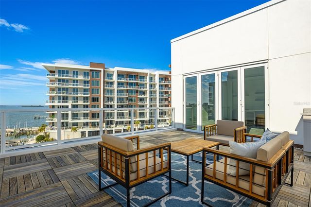 870 N OSCEOLA AVENUE, Clearwater, FL 33755