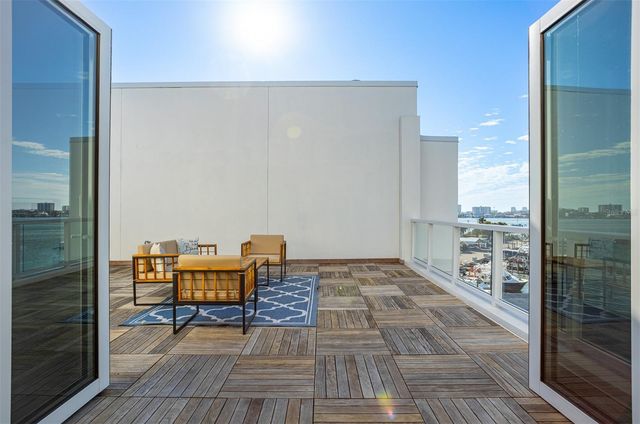 870 N OSCEOLA AVENUE, Clearwater, FL 33755