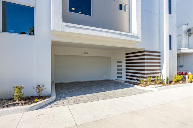 870 N OSCEOLA AVENUE, Clearwater, FL 33755