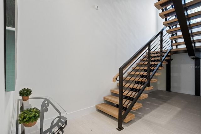 870 N OSCEOLA AVENUE, Clearwater, FL 33755