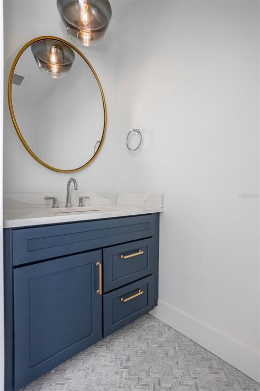 Image 47 of property listing at 870 N OSCEOLA AVENUE, Clearwater, FL 33755