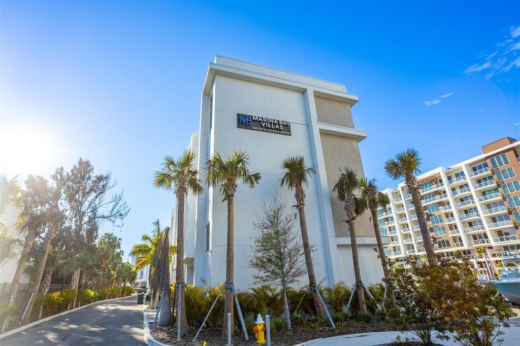 Image 56 of property listing at 870 N OSCEOLA AVENUE, Clearwater, FL 33755