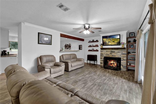 3522 County Road 3011, Cleveland, TX 77327