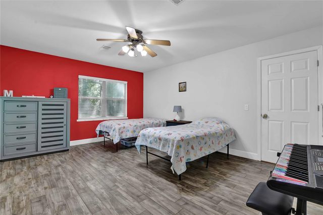 3522 County Road 3011, Cleveland, TX 77327