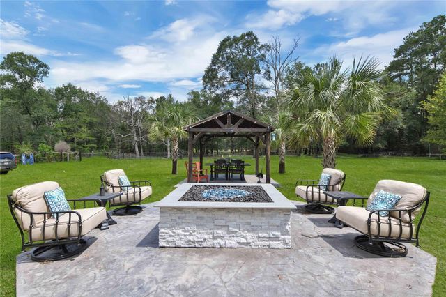 3522 County Road 3011, Cleveland, TX 77327