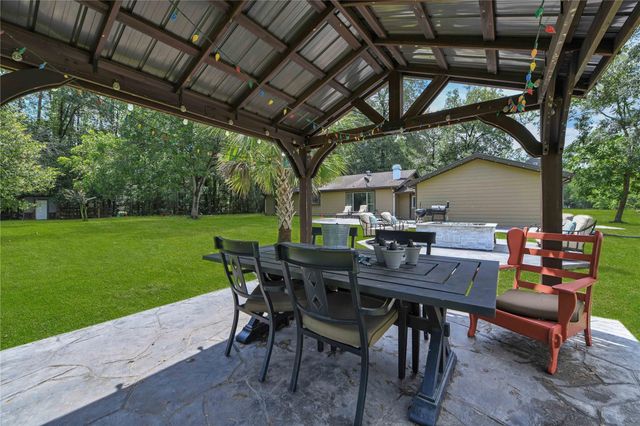 3522 County Road 3011, Cleveland, TX 77327