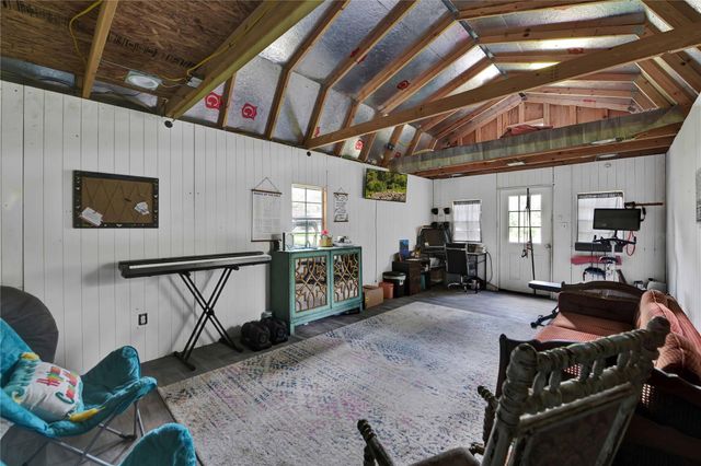 3522 County Road 3011, Cleveland, TX 77327