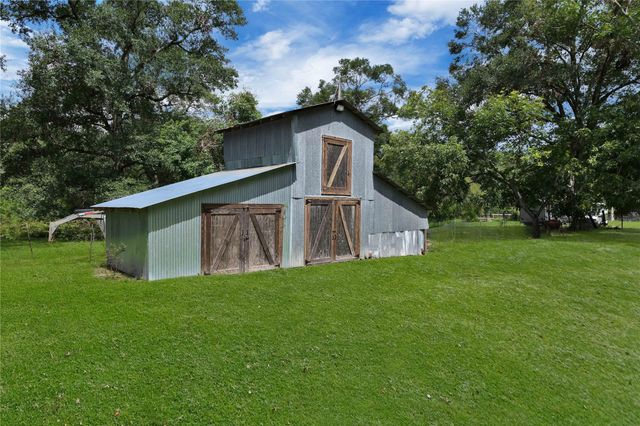 3522 County Road 3011, Cleveland, TX 77327