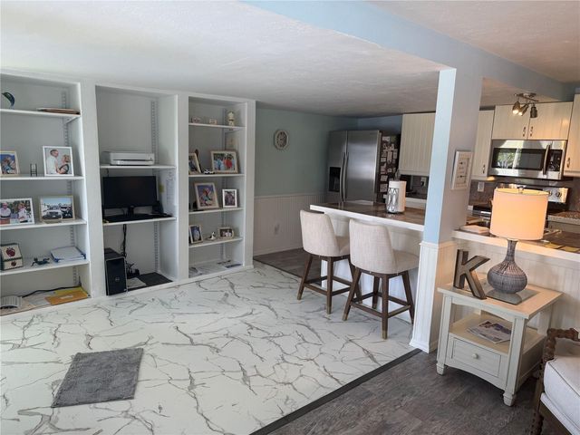 6190 DAFFODIL ROAD, Venice, FL 34293