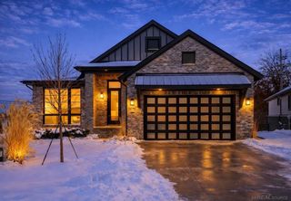 54714 Camden Court, Shelby Twp, MI 48316