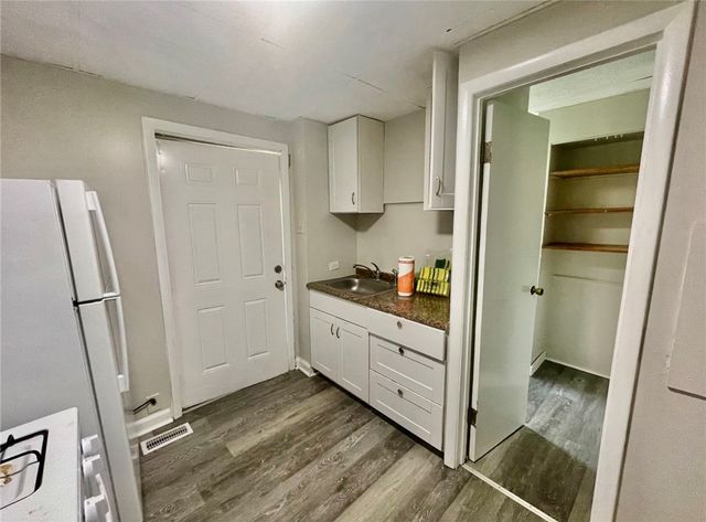 508 Chestnut St, Carnegie, PA 15106