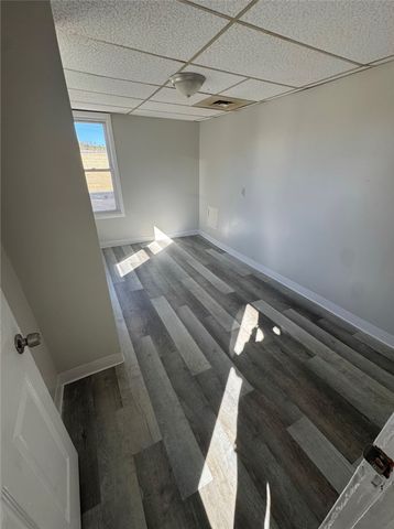 508 Chestnut St, Carnegie, PA 15106