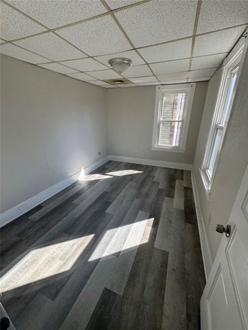 508 Chestnut St, Carnegie, PA 15106