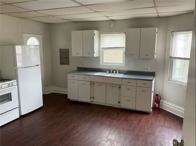 508 Chestnut St, Carnegie, PA 15106