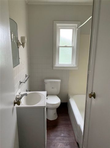 508 Chestnut St, Carnegie, PA 15106
