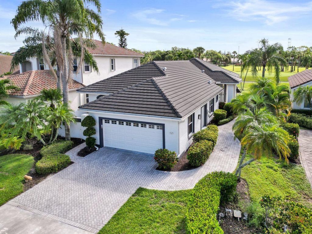 8218 Bob-O-Link Drive, West Palm Beach, FL 33412