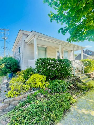 404 W Court Street, Ludington, MI 49431