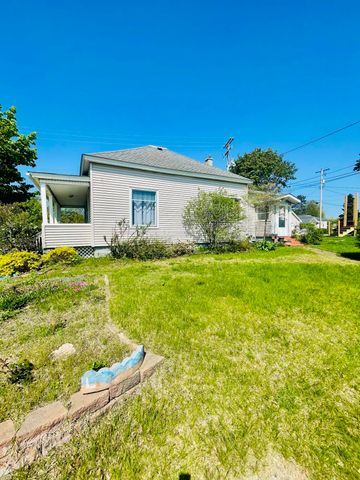 404 W Court Street, Ludington, MI 49431