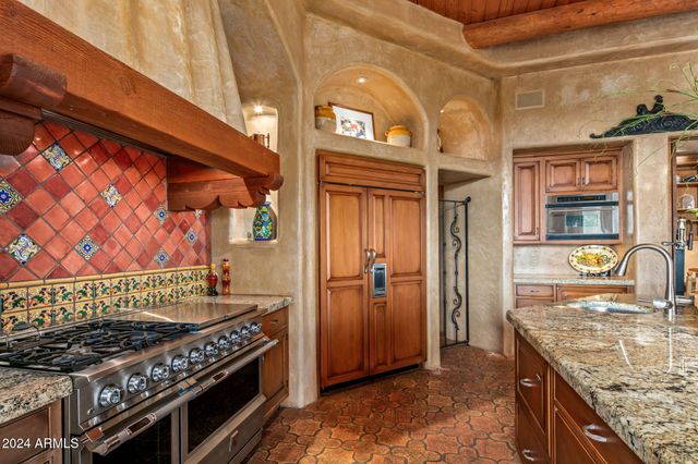 41731 N STONE CUTTER Drive, Scottsdale, AZ 85262