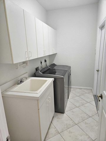 7835 NW 78th Avenue, Tamarac, FL 33321