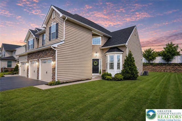 973 Spring White Drive, Upper Macungie Twp, PA 18031