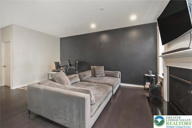 973 Spring White Drive, Upper Macungie Twp, PA 18031