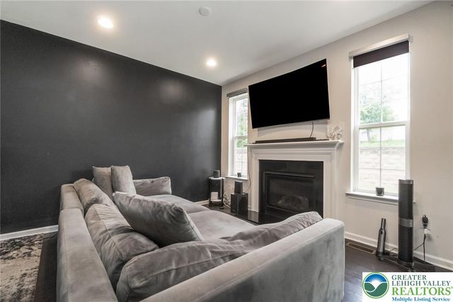 973 Spring White Drive, Upper Macungie Twp, PA 18031
