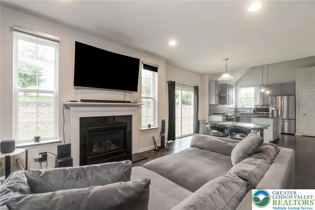 973 Spring White Drive, Upper Macungie Twp, PA 18031