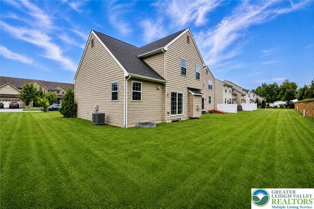 973 Spring White Drive, Upper Macungie Twp, PA 18031